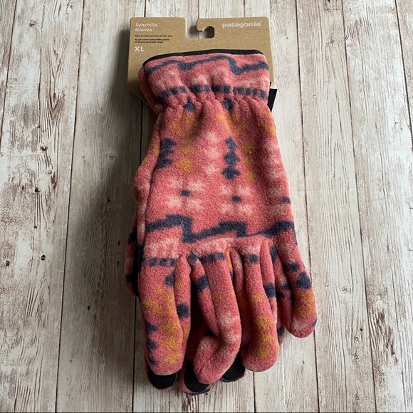 Patagonia Accessories - PATAGONIA XL SYNCHILLA GLOVES WILD ROOTS RED
